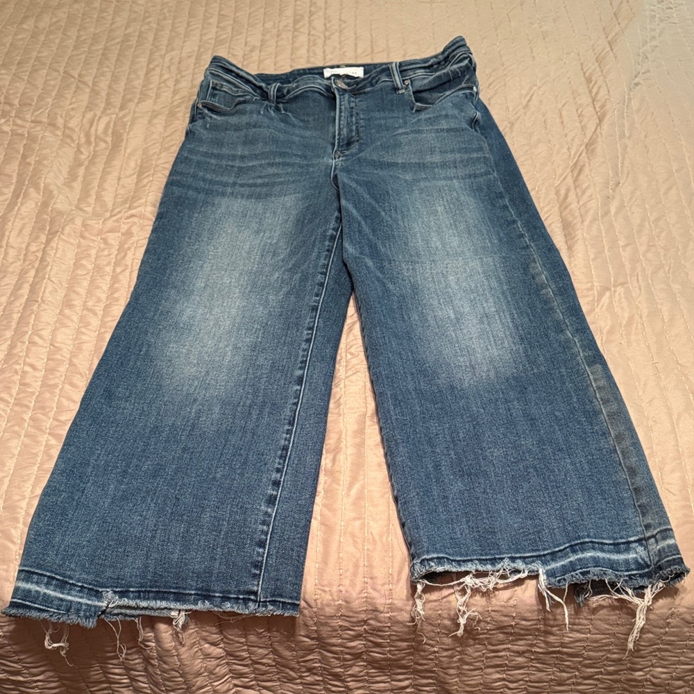Chic Denim Wide-Leg Women's Jeans Cropped